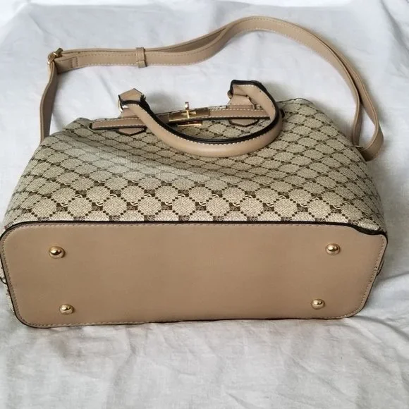 New Cream Handbag - Picture 3 of 4